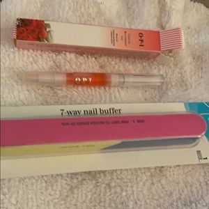 OPI cuticle oil/brush in 🌹& 7-way file/buffer.
